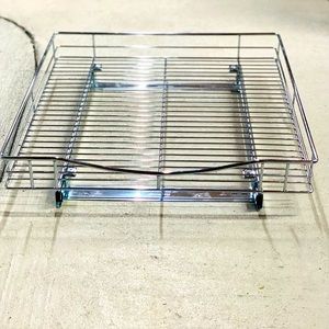 Pull-out cabinet organizer